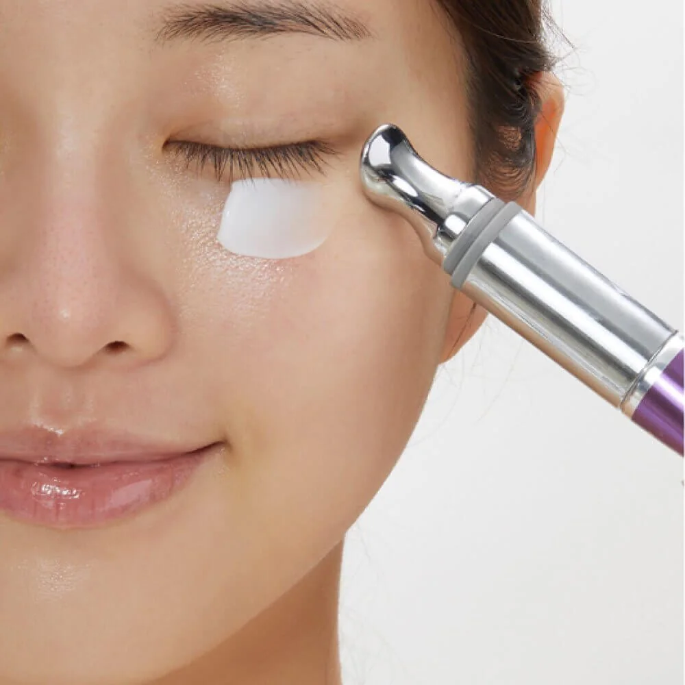 کرم دور چشم ضدچروک ویتی مدل Reedle Shot با ماساژور ویبرهای — عکس ۲
